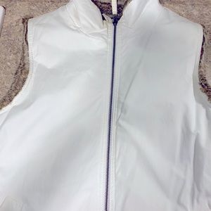 Gap Reversible Vest